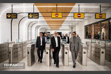 دیدار شهردار تهران با تولیت آستان علوی