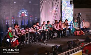 افطاری ساده روی پل طبیعت 30