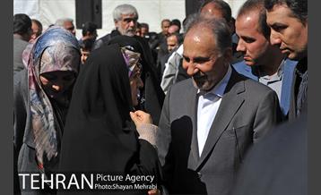 احیای درختان خیابان  ولیعصر( عج) با حضور شهردار تهران  12