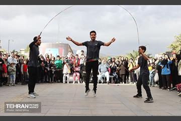 آغاز قهرمان شهر 3 در منطقه 11 40