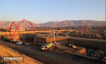 بتن‌ریزی در ابرپروژه ۸۰۰۰ واحدی مسکن آتش‌نشانان تهران 7