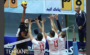 دیدار پیکان و شهرداری ارومیه در لیگ برتر والیبال 29