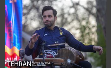 اجرای گروه موسیقی سورنای در باغ فردوس 8