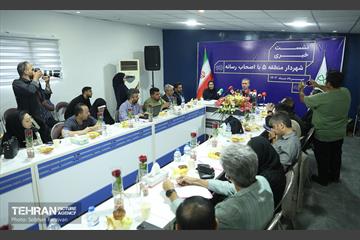 نشست خبری شهردار منطقه 5 11