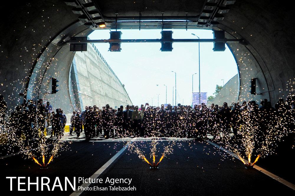 آیین بهره برداری از پروژه های امتداد بزرگراه شهید حکیم و تونل شهدای غزه 1