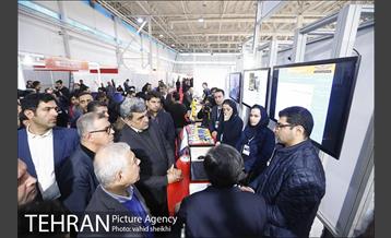 بازدید شهردار از بیستمین نمایشگاه دستاوردهای پژوهش، فناوری و فن بازار 16