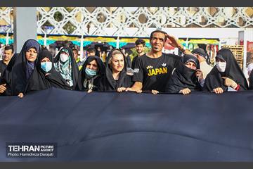 اهتزاز اَبَر پرچم متبرک ابا عبدالله حسین(ع) 26
