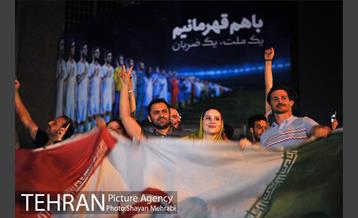 شادی خیابانی مردم بعد از پیروزی تیم ملی ایران 29