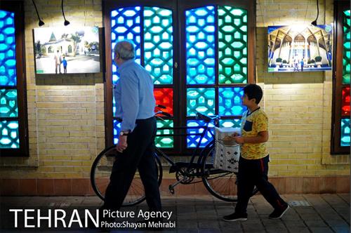 نمایشگاه عکس تهران، یادها و نمادها 5