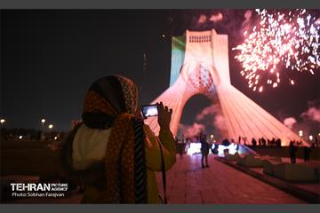جشن نور پیروزی تیم ملی در میدان آزادی  10