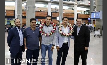 استقبال از علی رضا فغانی داور مسابقات جام کنفدراسیون ها