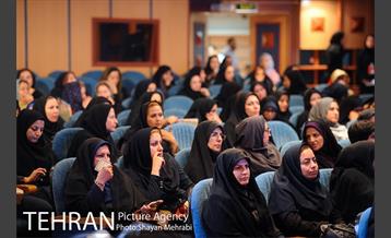 افتتاح سیزدهمین جشنواره زنان و تولید ملی  با حضور شهردار تهران 16