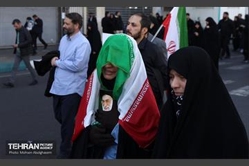 اجتماع مردم تهران در پی شهادت رهبر انقلاب - 2 2