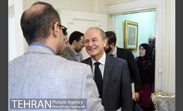 دیدار رئیس مرکز ارتباطات با سفیر فرانسه 8