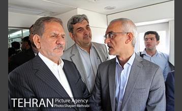 بازدید معاون اول رئیس جمهور به همراه شهردار تهران از مترو تهران 1