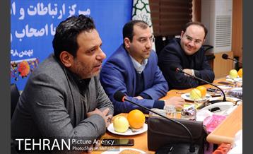 نشست صمیمانه رئیس مرکز ارتباطات شهرداری تهران با اصحاب رسانه 19