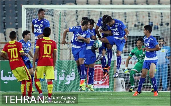 دیدار استقلال و نفت تهران در لیگ برتر فوتبال 8