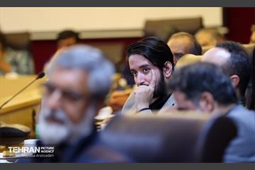 نشست علیرضا زاکانی شهردار تهران با اهالی فرهنگ و هنر 10
