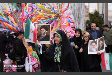 چهل‌و‌‌هفتمین جشن پیروزی انقلاب اسلامی - 2 74