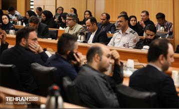 نشست «در مدار بهره‌وری» 34