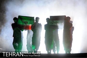 نمایش فصل وصل در باغ موزه دفاع مقدس 36