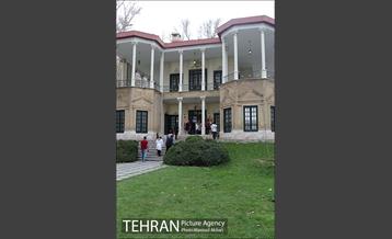 بازدید مسافران نوروزی تهران از کاخ موزه نیاوران‎ 18