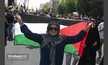 تشییع پیکر شهید اسماعیل هنیه در تهران - 3 17