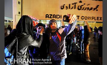 هواداران شب قبل از شهرآورد ۸۴ 19