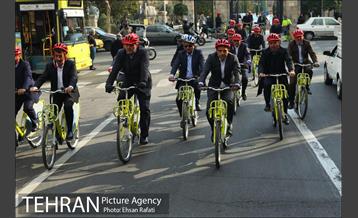 رکابزنی ‌پیروز حناچی و شهرداران کلانشهرها تا دفتر جهانگیری 13