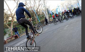 دوچرخه سواری در منطقه 6 به مناسبت هوای پاک 3