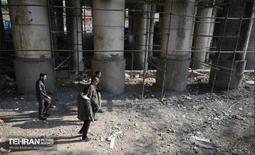 بازدید دانشجویان از پروژه مقاوم‌سازی پل تقاطع بزرگراه همت و رودخانه کن 38