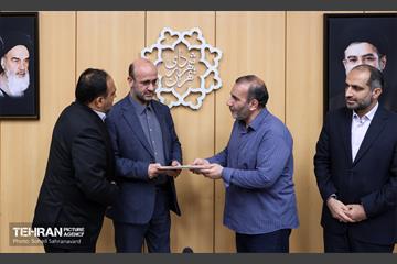 جلسه هم‌اندیشی با رابطین و فعالان اسکان آسیب دیدگان جنگ رمضان