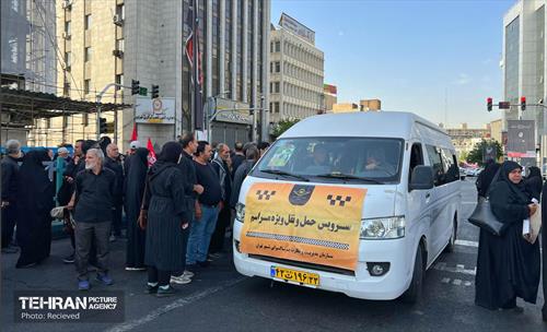 خدمت‌رسانی رایگان تاکسی‌های شهری به شرکت‌کنندگان مراسم وداع با آقای شهید ایران 8