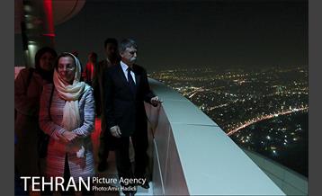 بازدید رییس مجلس ملی مجارستان ار برج میلاد تهران 16