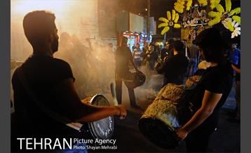 مراسم عزاداری حسینی در خیابان رودکی 2