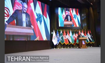 همایش کشوری پوشش همگانی سلامت 43