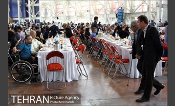 ضیافت افطار جمعی از معلول جسمی و حرکتی با شهردار تهران 21