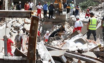 دومین روز آواربرداری ساختمان‌های غیرمجاز در منطقه ۱۹ 31