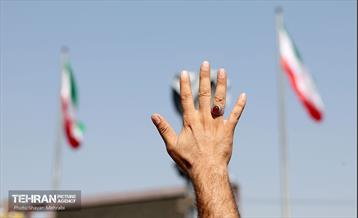 مراسم تشییع پیکر شهید سردار عباس نیلفروشان - ۱ 23