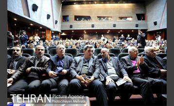 شب موسیقی انقلاب در منطقه گردشگری عباس آباد 7