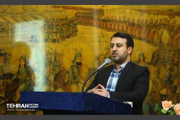 آیین رونمایی از کتاب "سر در مقدس" 7