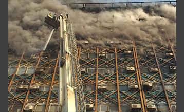 ساختمان پلاسکو در آتش 2