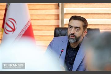 نشست صمیمانه رئیس مرکز مطالعات و برنامه‌ریزی شهر تهران 3