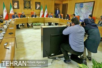 ابلاغ حکم پیروز حناچی، شهردار تهران توسط وزیر کشور 4