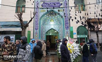 مراسم تشییع پیکر شهید مدافع حرم «حسین محمدی» 12