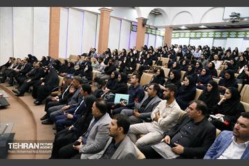 رونمایی از احکام پرسنل حجمی ایثارگر شهرداری تهران 12