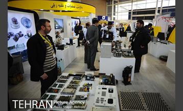 افتتاح سومین نمایشگاه مشارکت تولیدکنندگان ایرانی در صنعت مترو 30