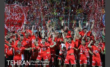 اهدای جام قهرمانی لیگ برتر به تیم پرسپولیس 13