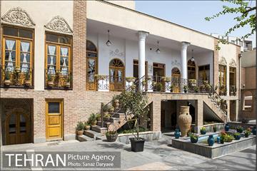 عمارت دبیرالملک 14