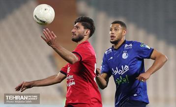 دیدار تیم‌های فوتبال استقلال و نساجی مازندران 23